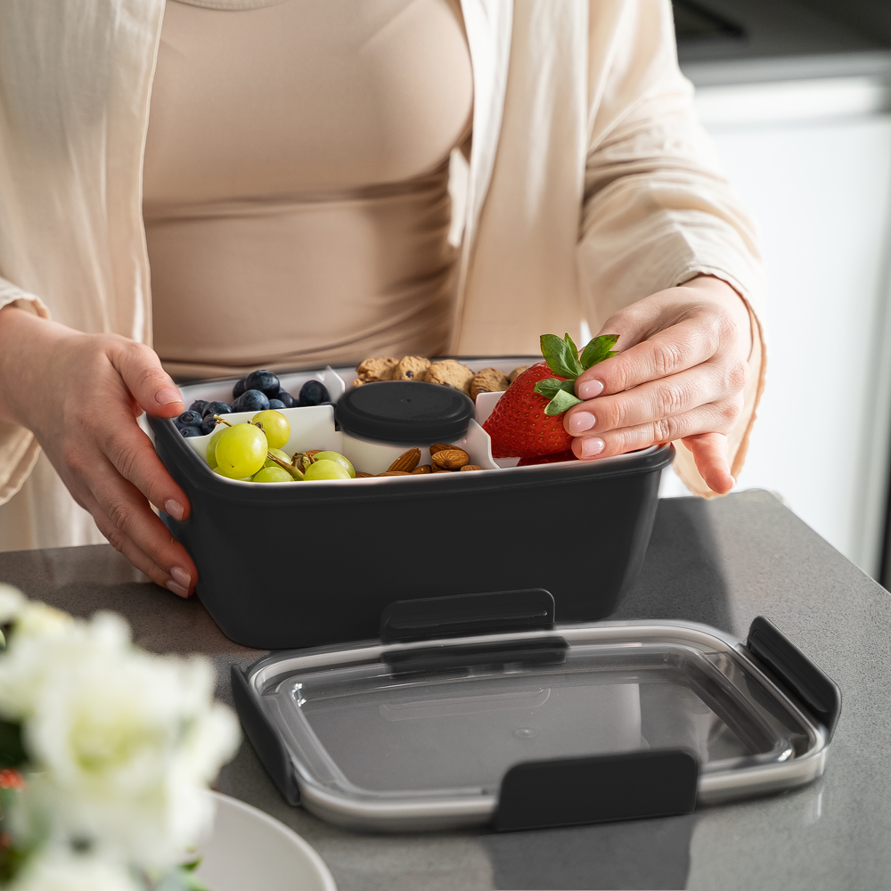 Bugucat Bento Box 2000ML, Lunch Box Salad Lunch Container to Go with 4 Compartment Tray